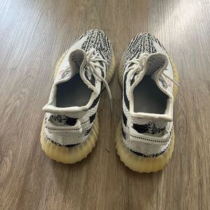 Adidas Yeezy Boost 350 V2 Sneakers